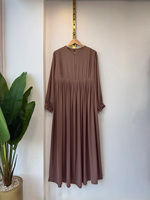 Abaya Modeste Hiver Personnalisée Adaptée à l'Allaitement avec Boutons aux Poignets et Poches Latérales Robe Musulmane pour Femme Vente en Gros Abaya Chaude Islamique