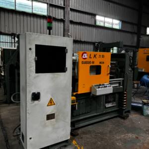 آلة صب بالضغط الحراري أوتوماتيكية لصناعة سلاسل المفاتيح من سبائك الزنك مع محرك 380 فولت 7.5 كيلو واط - Product Image 5