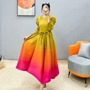 Vestido de fiesta de lujo de manga <span class=keywords><strong>Juliet</strong></span> de moda informal de Color degradado plisado Miyaki de alta calidad para mujer con cinturón - Product Image 3