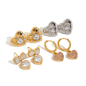 J & D 18K Vàng Tấm Thép Không Gỉ <span class=keywords><strong>Stud</strong></span> Bông Tai Hợp Thời Trang Ngọt Ngào Lãng Mạn Trái Tim Màu Trắng Zircon Bông Tai - Product Image 1