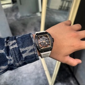 Reloj Deportivo Automático para Hombre Tonneau Skeleton con Correa de Silicona Multicolor, Reloj de Pulsera de Lujo con Diseño Esqueleto - Product Image 1