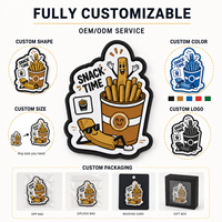 Badge personnalisé en PVC 3D avec motif de frites de dessin animé, à fixation auto-agrippante, pour sacs et vêtements