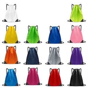 MOQ 1 Pieza en China, Bolsas de Regalo Navideñas de Poliéster Reutilizables, Ecológicas y Duraderas con Cordón y Logotipo Personalizado - Product Image 1