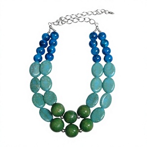 Collier classique en résine fait main, design élégant avec perles orange, vertes et bleues, bijoux tendance pour femmes, idéal pour les anniversaires et les fêtes. - Product Image 4