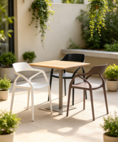 Chaise de salle à manger ergonomique en plastique PP durable, empilable et imperméable, idéale pour les événements extérieurs et les lieux de réception – Meilleures ventes