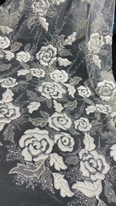 Nouveau design de dentelle en tissu avec points éponge, perles de cristal et tubes argentés pour robes de mariée haut de gamme et matériaux de robes de soirée - Product Image 4