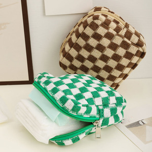 Nouvelle Mode <span class=keywords><strong>Damier</strong></span> Tricoté <span class=keywords><strong>Mini</strong></span> Portefeuille Porte-Monnaie Portable Rouge À Lèvres Sac De Rangement Serviettes Hygiéniques <span class=keywords><strong>Pochette</strong></span> En Polyester - Product Image 3