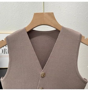 2025 New Fashion High Quality Knit <strong>Cardigan</strong> <strong>Women</strong> Over Vest Fall and Winter Party Suit Waistcoat <strong>Sleeveless</strong> Top - Product Image 5