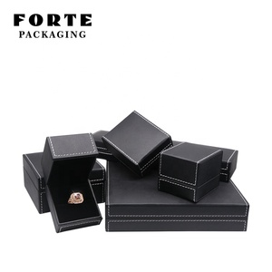 Boîte <span class=keywords><strong>à</strong></span> <span class=keywords><strong>bijoux</strong></span> en cuir noir, luxe, personnalisée, différentes tailles, <span class=keywords><strong>pour</strong></span> hommes, accessoire, emballage <span class=keywords><strong>pour</strong></span> bagues - Product Image 1