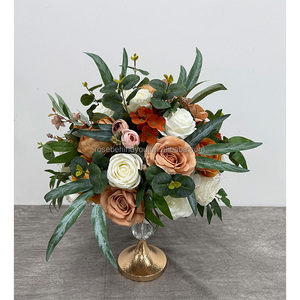 Composition florale artificielle rose vif et rose pâle, anneau floral, centre de table de mariage, grande boule de fleurs - Product Image 4