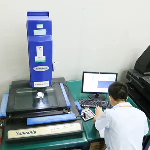 Giocattolo per stampaggio di precisione parti in plastica parti in plastica per auto piccola fabbrica di stampaggio a iniezione