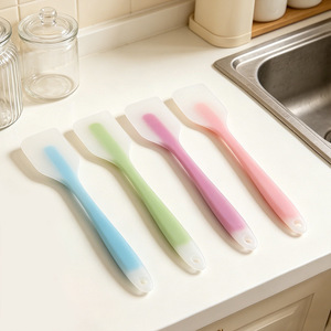 Semi-transparent one-piece <b>silicone</b> spatula for mixing butter, cake, and <b>baking</b>. - Product Image 3