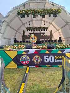 Structure d'éclairage extérieure en aluminium personnalisée pour présentoirs à tringles - Product Image 3