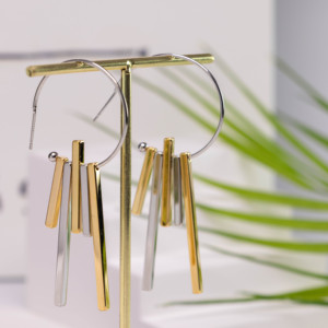 Boucles d'oreilles longues à franges simples en argent rétro bohème européenne américaine, design de niche géométrique, secteur unique, bijoux pour femmes - Product Image 1