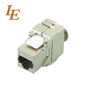 Acoplador Keystone Jack RJ45-RJ45 sin herramientas UTP de 8 pines LE CAT5E con corriente nominal de 16A - Product Image 1