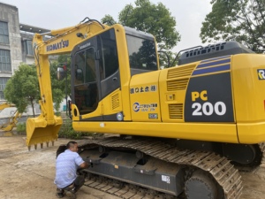 Excavadora KOMATSU PC200 de 20 toneladas, 95% Nueva, Original, con EPA y CE, Usada en Agricultura, Excavadora de 20 toneladas, Komatsu 200, Excavadora Grande - Product Image 4