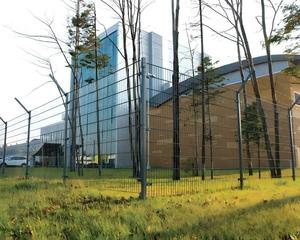 Panneau de clôture routière double à revêtement <span class=keywords><strong>en</strong></span> poudre avec deux barres, clôture <span class=keywords><strong>en</strong></span> treillis métallique à double fil horizontal 6/5/6 8/6/8 - Product Image 3