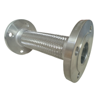 Raccord de tuyau tressé en acier inoxydable fileté avec connexion filetée et joint d'étanchéité.