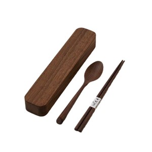 Juego de Cuchillos y Cucharas de Madera de Nogal con Caja de Almacenamiento Portátil, Forma Rectangular, Color Madera Natural - Product Image 1