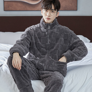 Großhandel Hochwertige Herbst und Winter Herren New Stehkragen Pyjamas Komfortable Loose Thick Section Zipper Home Wear Set - Product Image 1