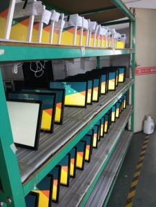 Planificateur mural ultra-mince tout-en-un de 15.6 pouces Calendrier de signalisation numérique et d'affichage Méthodes d'installation multiples Totem publicitaire Android11 - Product Image 6