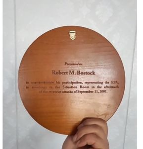 ISO9001 & IATF ISO9001 & IATF Sculptures <span class=keywords><strong>en</strong></span> <span class=keywords><strong>bois</strong></span> faites à la main personnalisées Décor Intérieur Art Artisanat Anime Figure Statue Figurines <span class=keywords><strong>en</strong></span> <span class=keywords><strong>bois</strong></span> - Product Image 3