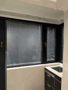 Fenêtres battantes modernes en alliage d'aluminium à <span class=keywords><strong>double</strong></span> <span class=keywords><strong>vitrage</strong></span>, résistantes aux ouragans, insonorisées, dernier design pour portes <span class=keywords><strong>de</strong></span> maison - Product Image 5