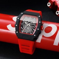 Nouvelle montre à quartz décontractée et sportive pour hommes, forme tonneau, bracelet en silicone, affichage à aiguilles, vente en gros, OEM/ODM