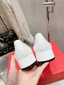 Zapatos de Tacón Bajo con Hebilla de Flor de Cristal y Diseño Mary Jane en Cuero Blanco para Mujer - Product Image 5