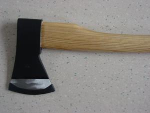 Hacha de Alta Calidad con Mango de Madera y Cabeza de Hacha Forjada - Product Image 3