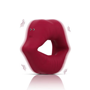 حلقة قضيب هزازة على شكل شفاه حمراء، محفز للبظر والحلمات، يؤخر القذف، ألعاب جنسية للرجال والأزواج - Product Image 1