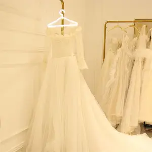 Romantisches Geschenk Hochzeits kleid Kleiderbügel USB Powered Kleidung stehen dekorative LED Neonlicht