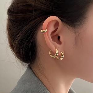 Pendientes de Aro Huggie Ovalados en Forma de Lágrima, Gruesos y Delicados, de Acero Inoxidable, Tres Tamaños Disponibles, Pendientes de Aro Helix Cónicos para Cartílago - Product Image 3