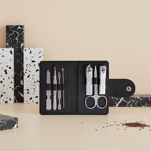 Kit professionnel de coupe-<span class=keywords><strong>ongles</strong></span> 7 pièces en acier inoxydable pour manucure, pédicure, soins des pieds, ciseaux de beauté, cure-oreilles, <span class=keywords><strong>lime</strong></span> <span class=keywords><strong>à</strong></span> <span class=keywords><strong>ongles</strong></span>, sac en PU - Product Image 2