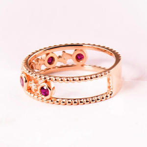 Bague en or rose T0658 avec pierre précieuse rubis, sertissage clos, diamants ronds taille brillant, bagues de fiançailles fines pour femmes - Product Image 5