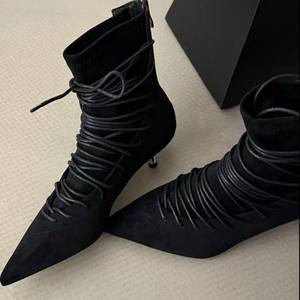 Bottines à talon bas en daim véritable rétro françaises, bottes à talon aiguille à bout pointu à lacets polyvalentes couleur nude pour femmes - Product Image 4