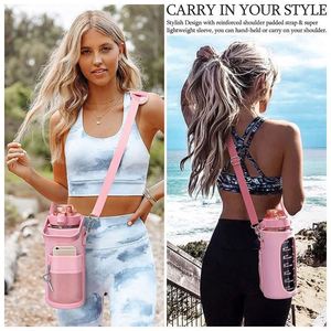 Botella Deportiva de 2L con Aislamiento al Vacío, Ecológica, con Soporte para Teléfono y Funda Protectora, Personalizable con Logotipo - Product Image 3
