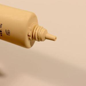 Custom Gold Foil Printing Cosmetic PE Squeeze Tube With Long Thin Nozzle & Wave Electroplated Screw Cap For Makeup <b>Primer</b> Cream - Product Image 5
