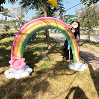 Jouet d'arrosage gonflable arc-en-ciel pour enfants, arroseur LC, pour jouer dans l'eau, longue durée sur 6 pieds, amusant, dans l'arrière-cour, pour l'été