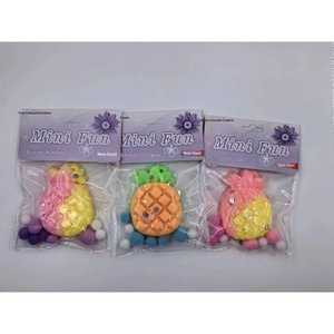 Juguete Blandito de Piña TPR 2026 - Colores Surtidos Aleatorios, Modelo de Fruta Suave y Duradero para Aliviar el Estrés y Juego Sensorial - Product Image 5
