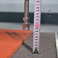 Mini-machine de découpe à jet d'eau CNC 5 axes avec moteur et propulseur pour une découpe de haute précision des éponges et des matériaux souples, puissance 40 kW