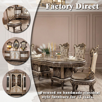 Ensemble de salle à manger classique de luxe doré, table longue en bois de style baroque français avec buffet et chaises en damassé pour hôtel de luxe