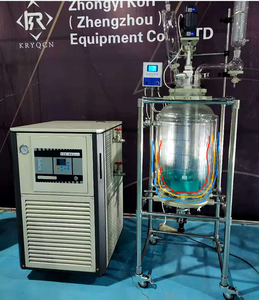 Bain d'huile de laboratoire Appareil de chauffage et de refroidissement Bain de recirculation pour les vestes de réacteur Plage de température polyvalente - Product Image 4