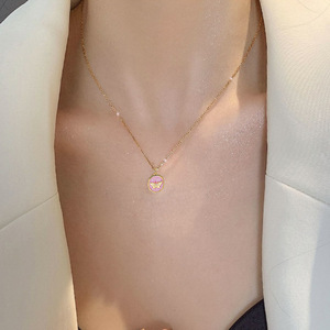 Splendida collana ciondolo farfalla rosa collana fragola per le donne rosso charm oro cuore collana regina di cuori - Product Image 2