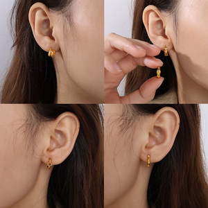 Pendientes de Aro Geométricos de Acero Inoxidable Chapados en Oro, Joyería Moderna de Diseño Minimalista para Mujer - Product Image 4