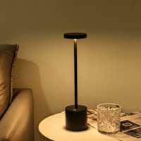 Lampe de table portable USB tactile LED moderne de luxe nordique, lampe de chevet noire OEM, décoration d'intérieur, lampe de table sans fil rechargeable
