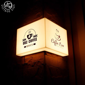 Boîte à lumière LED en acrylique personnalisée pour <span class=keywords><strong>coin</strong></span>, enseigne cube à 90 degrés pour devanture <span class=keywords><strong>de</strong></span> magasin commercial extérieur et installation facile en DIY - Product Image 1