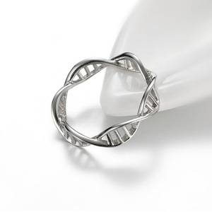 Anello Vintage a Doppio Filo per Donne, Fascia Minimalista alla Moda per Dito Indice con Stile Unico - Product Image 2