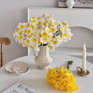 Bouquet de narcisses artificiels Yasunobu, fleurs en soie blanches et jaunes, décoration de mariage, décoration de la maison, accessoires de photographie - Product Image 1