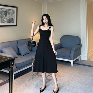 Black Spaghetti Strap Long Dress Sweetheart Neckline Waist Cinching Slim Fit Elegant French Style Evening Dress - Product Image 3